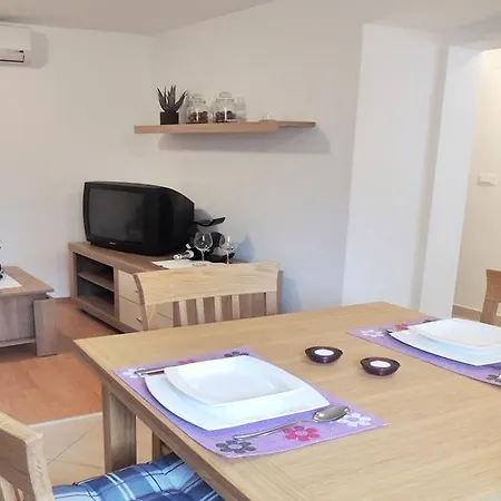 Asi Apartment