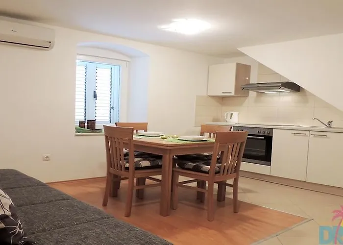 Asi Apartman Split