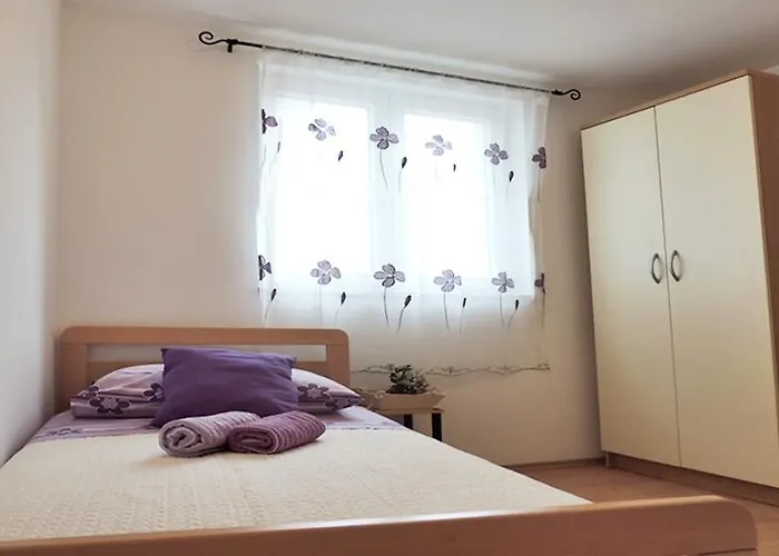Asi Apartman *